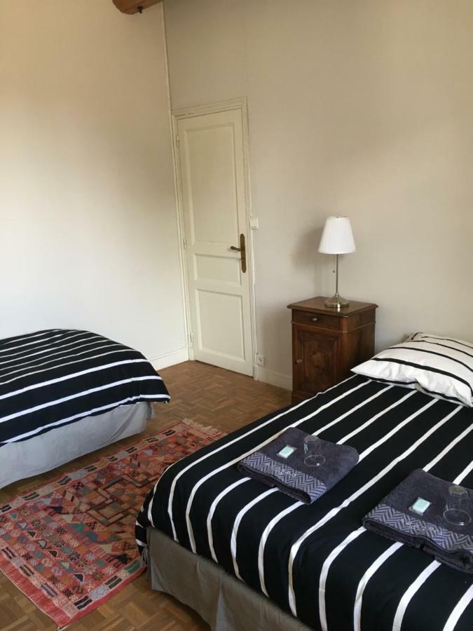 Chambres D Hotes Chez Francoise Et Michel Piscine 4 Chambres 8 Lits Chaumes-en-Brie Dış mekan fotoğraf
